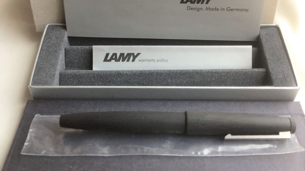 lamy 2000 Füllhalter 01